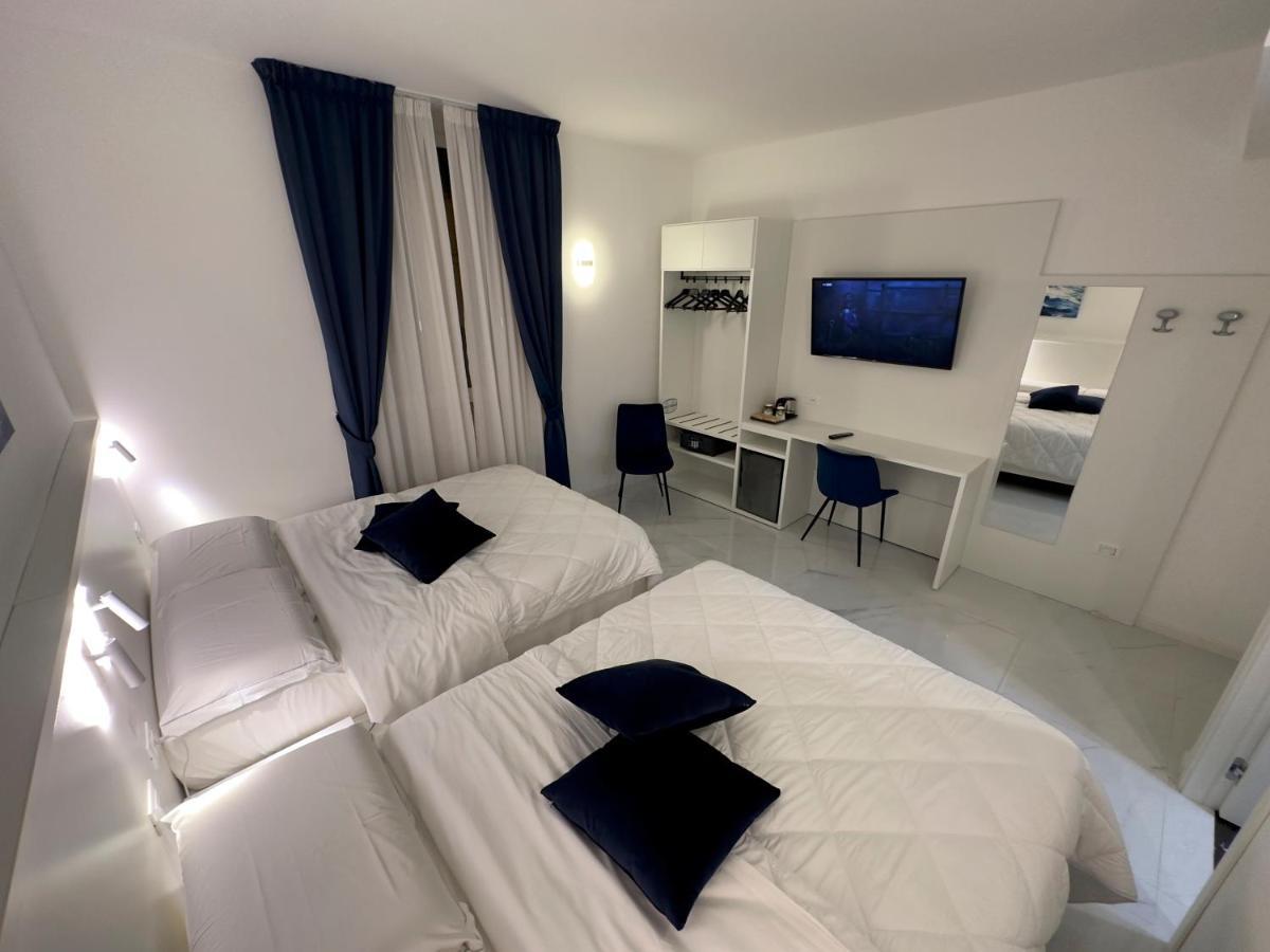 Hotel Smart Cruise Civitavecchia Exterior foto